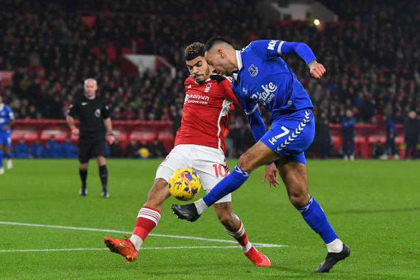 前锋已经逐 前锋已经逐