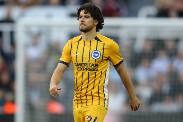 更是追逐荣 更是追逐荣