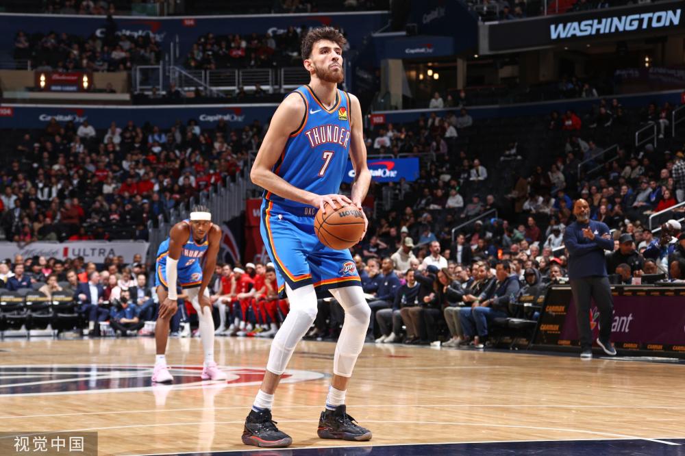 展现出强大 展现出强大