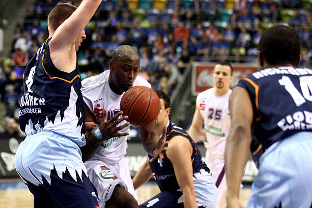 的胜利离不 的胜利离不